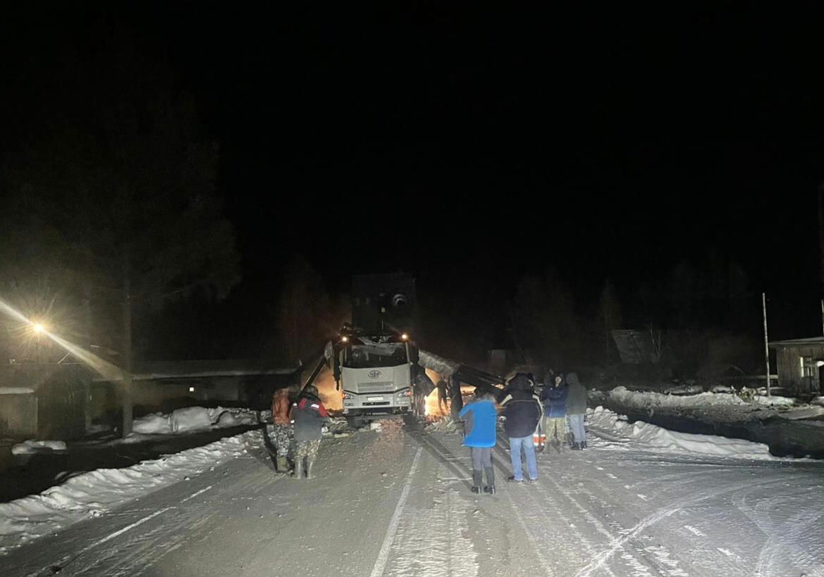 Коммунальщики устраняют аварию в Теплом Ключе