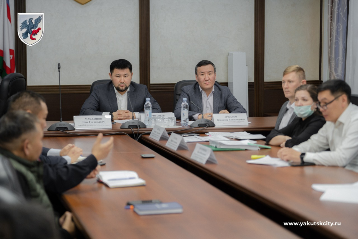 Евгений Григорьев провел заседание по обеспечению законности в сфере  предпринимательской деятельности