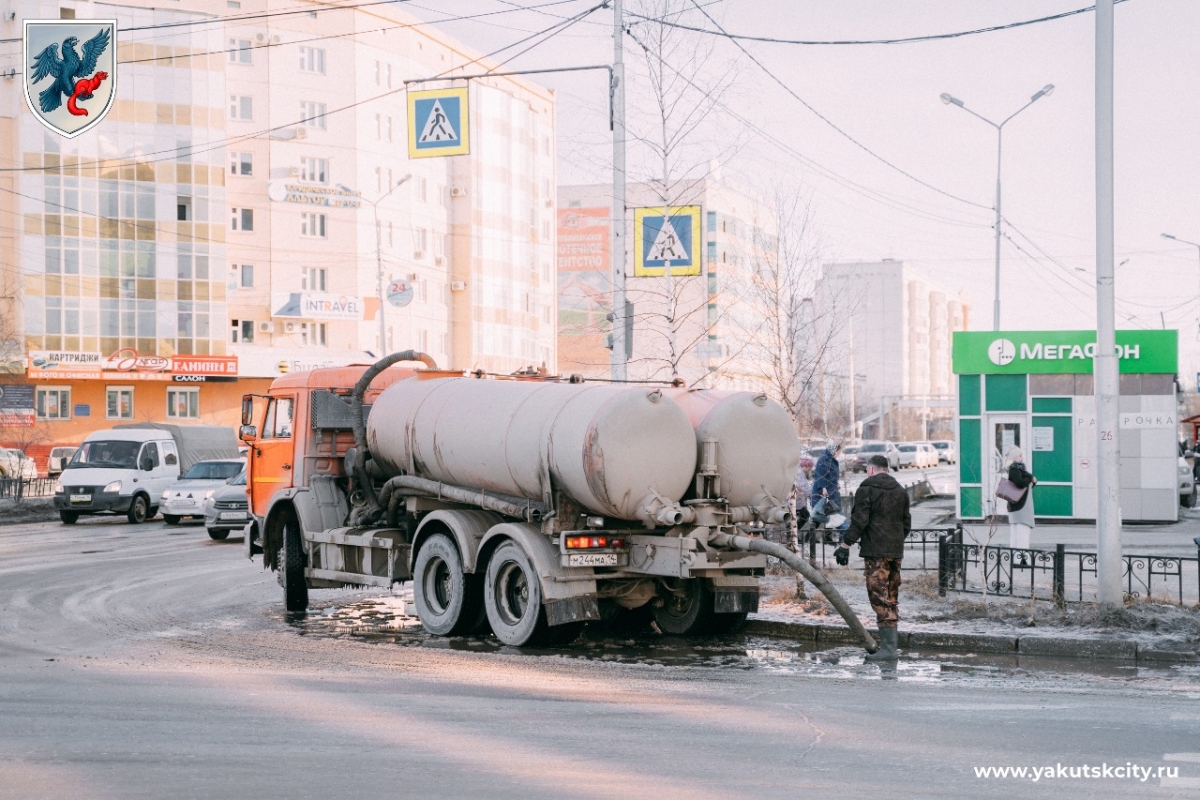 В Якутске городские служба готовятся к откачке талых и ливневых вод |  11.04.2023 | Якутск - БезФормата