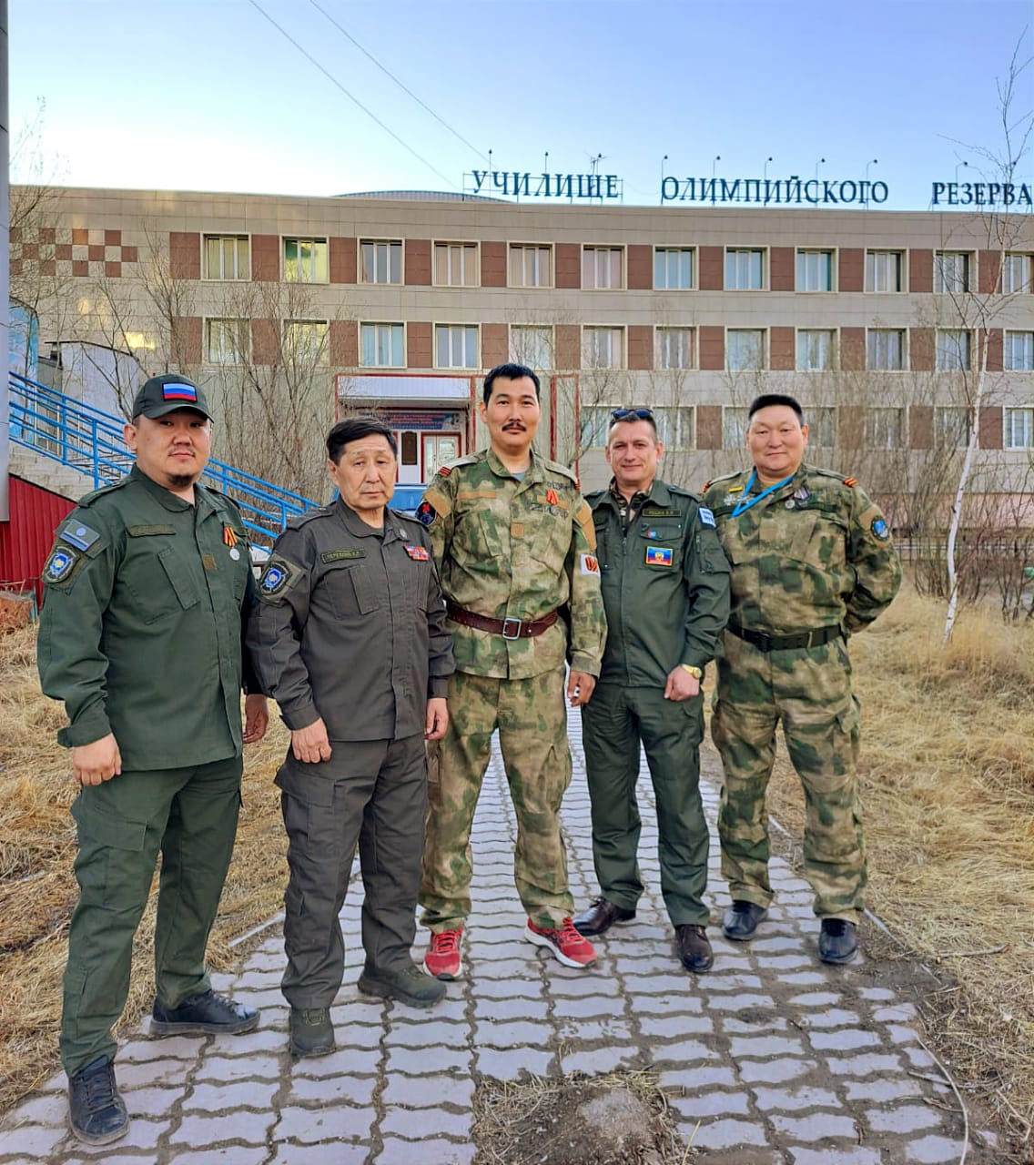 От размера зарплаты до брони для психики: на вопросы олимпийцев ответили  ветераны