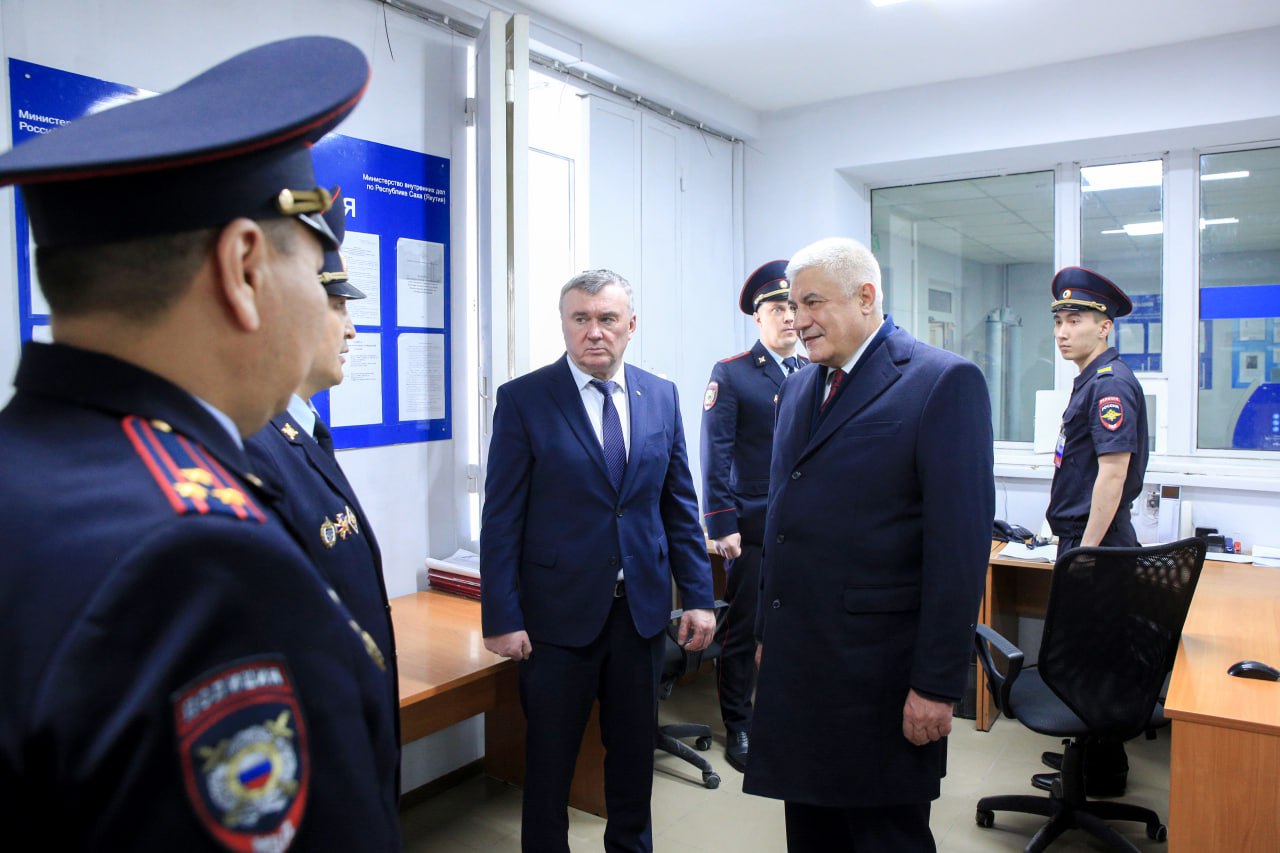 Министр МВД РФ Колокольцев инспектирует полицию в Якутске | 03.05.2023 |  Якутск - БезФормата