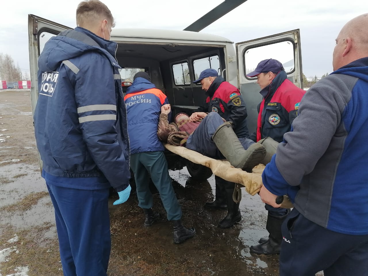 Все случилось во время охоты: Жизнь мужчины вне опасности | 15.05.2023 |  Якутск - БезФормата