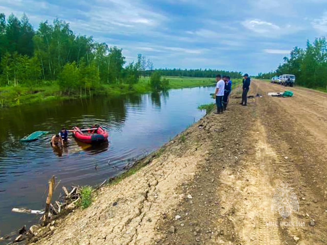 На месте страшного ДТП работают спасатели | 21.06.2023 | Якутск - БезФормата