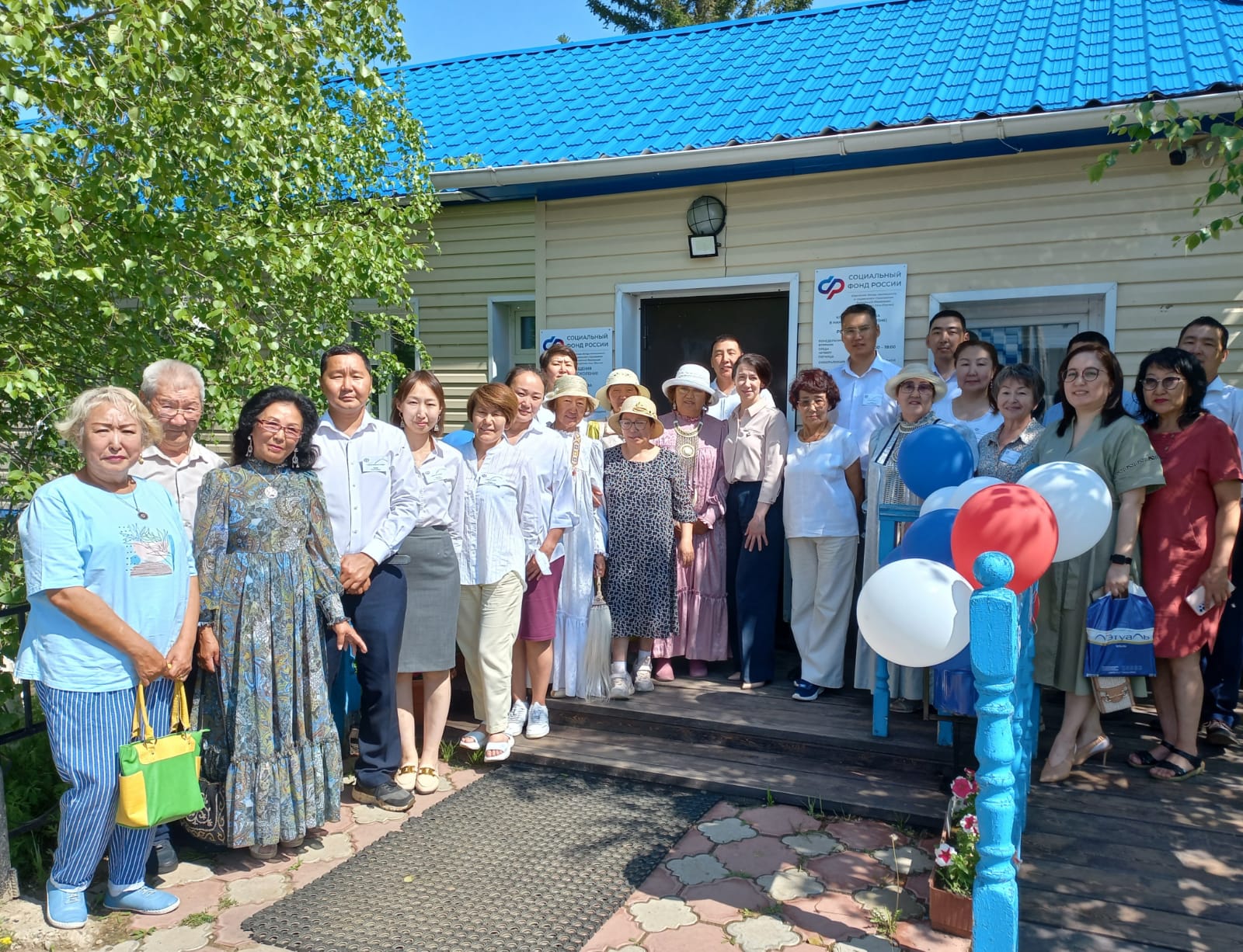 В Намцах открылся центр общения старшего поколения