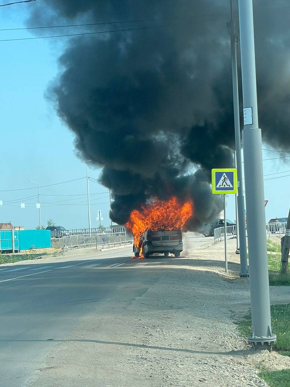 Видеофакт: Перевернулся и взорвался автомобиль в Якутске😱