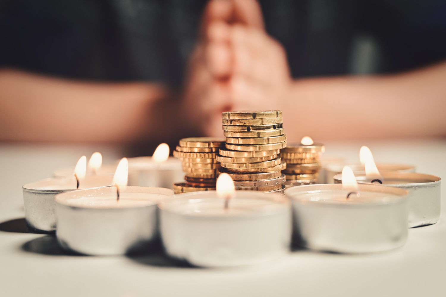 Сильные ритуалы на новолуние: как привлечь деньги и любовь