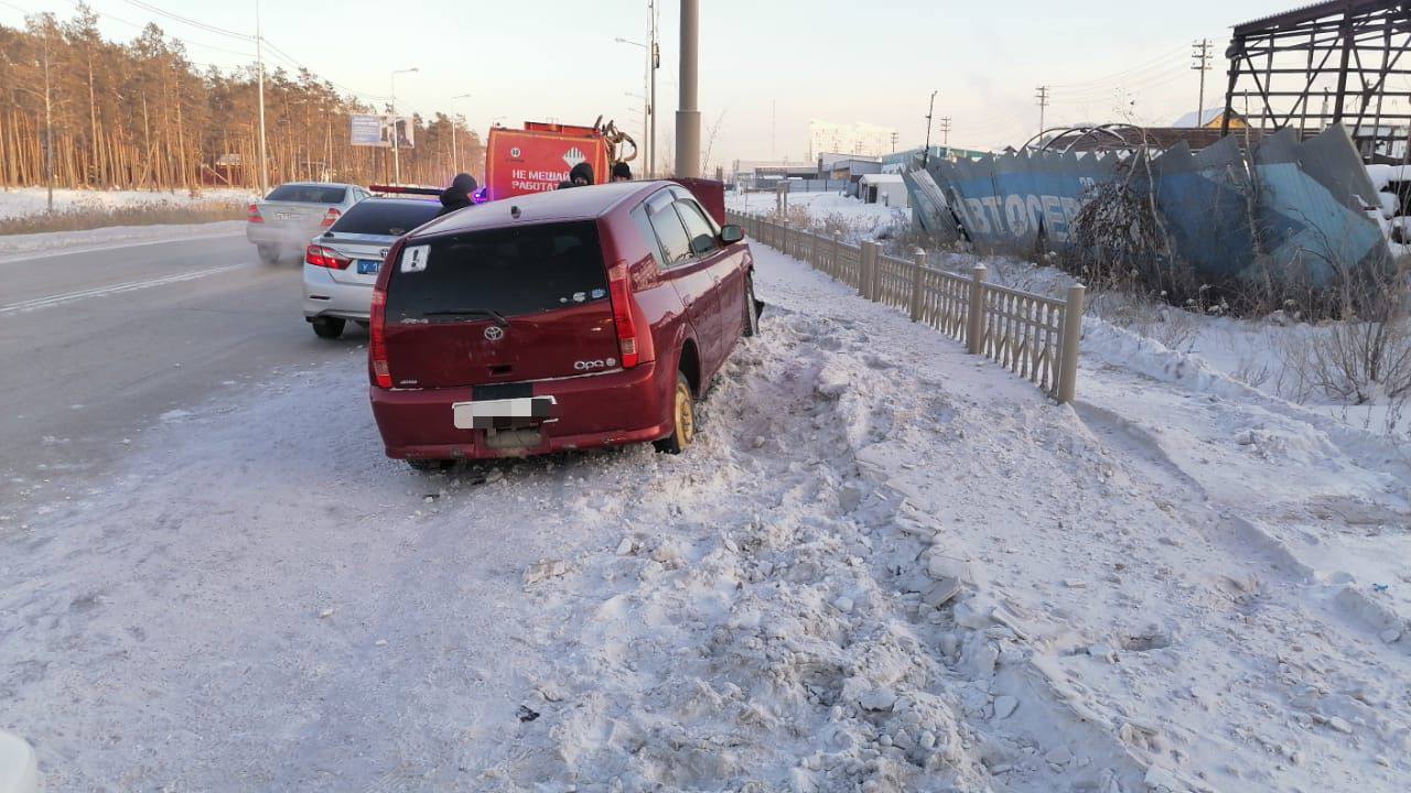 ДТП по вине мусоровоза: Пострадала женщина