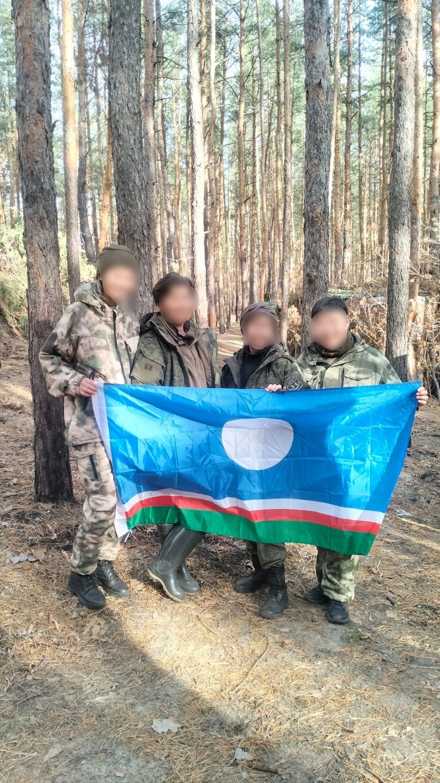 Предложения со словосочетанием ВЫСОКАЯ ХУДАЯ ДЕВУШКА