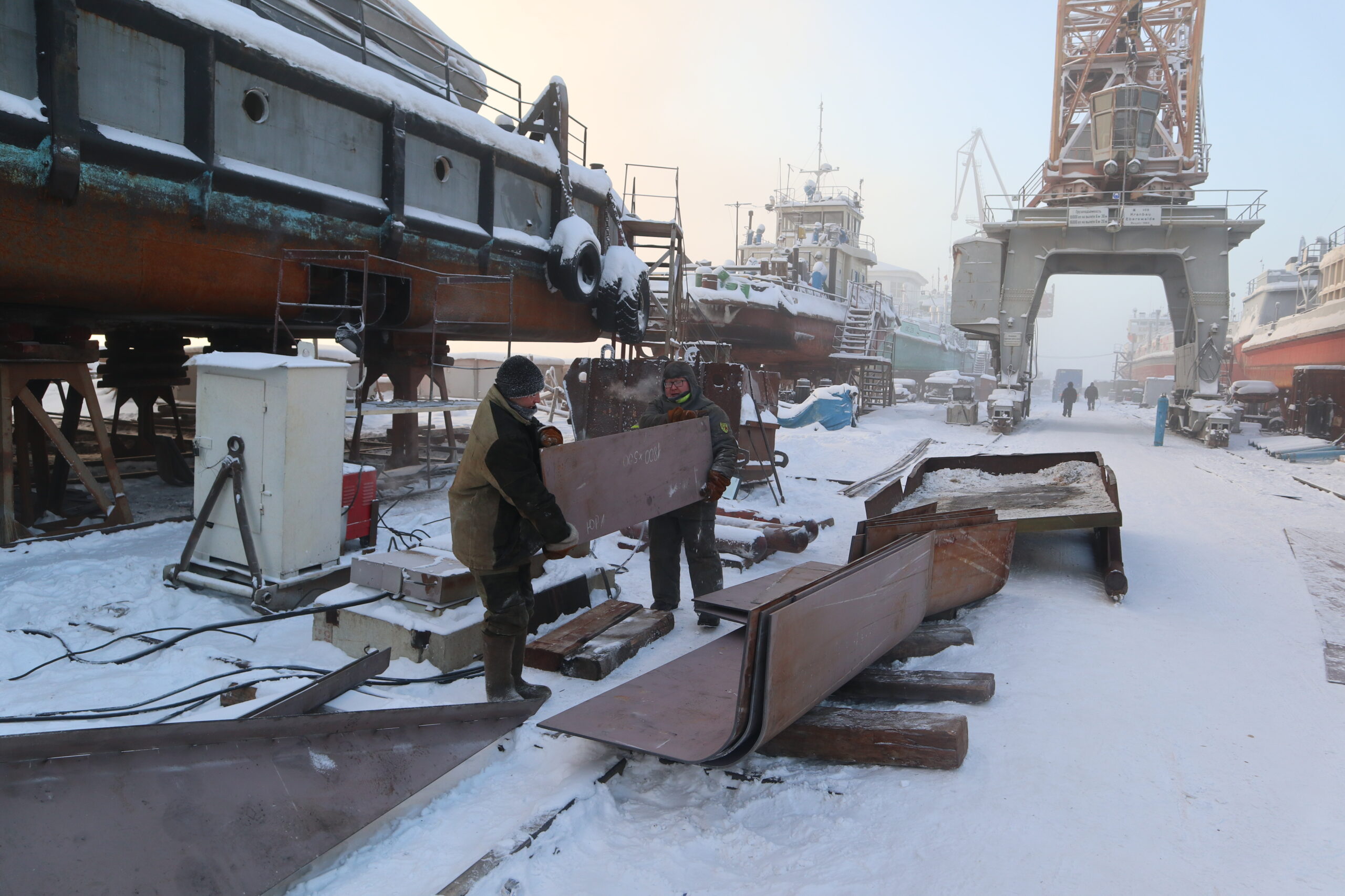Жатайским заводом будут отремонтированы 96 судов