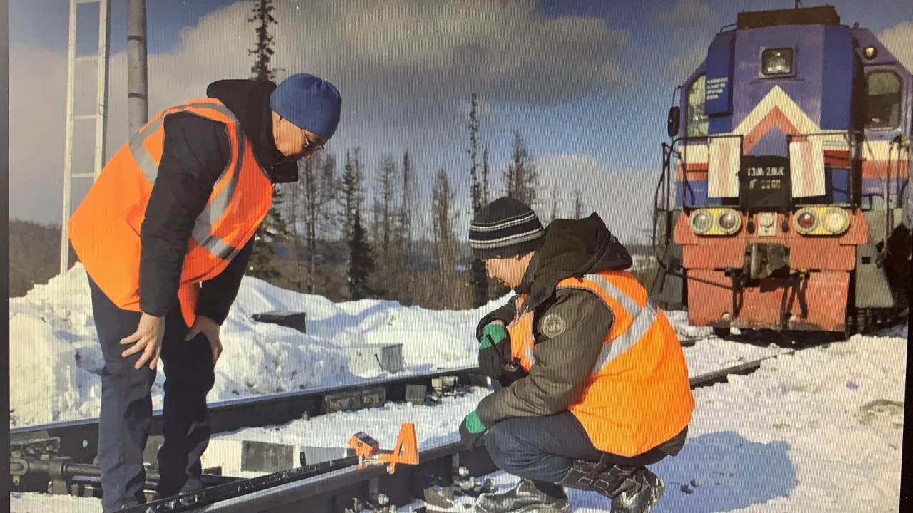 Человек и его дело: На страже безопасности