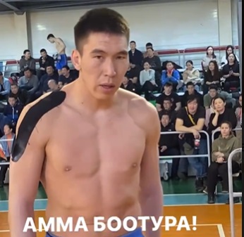 Амгинец Борис Сдвижков стал чемпионом Якутии по национальному многоборью