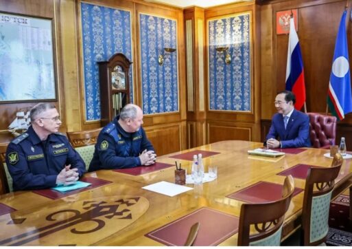 Главе Якутии представили нового главного судебного пристава республики