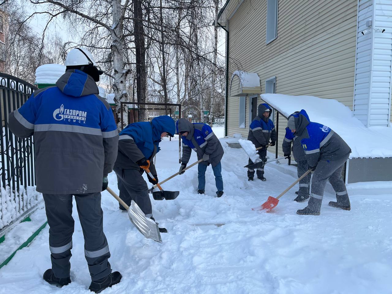 Газовики помогли Якутии в борьбе со снежной стихией | 22.04.2024 | Якутск -  БезФормата