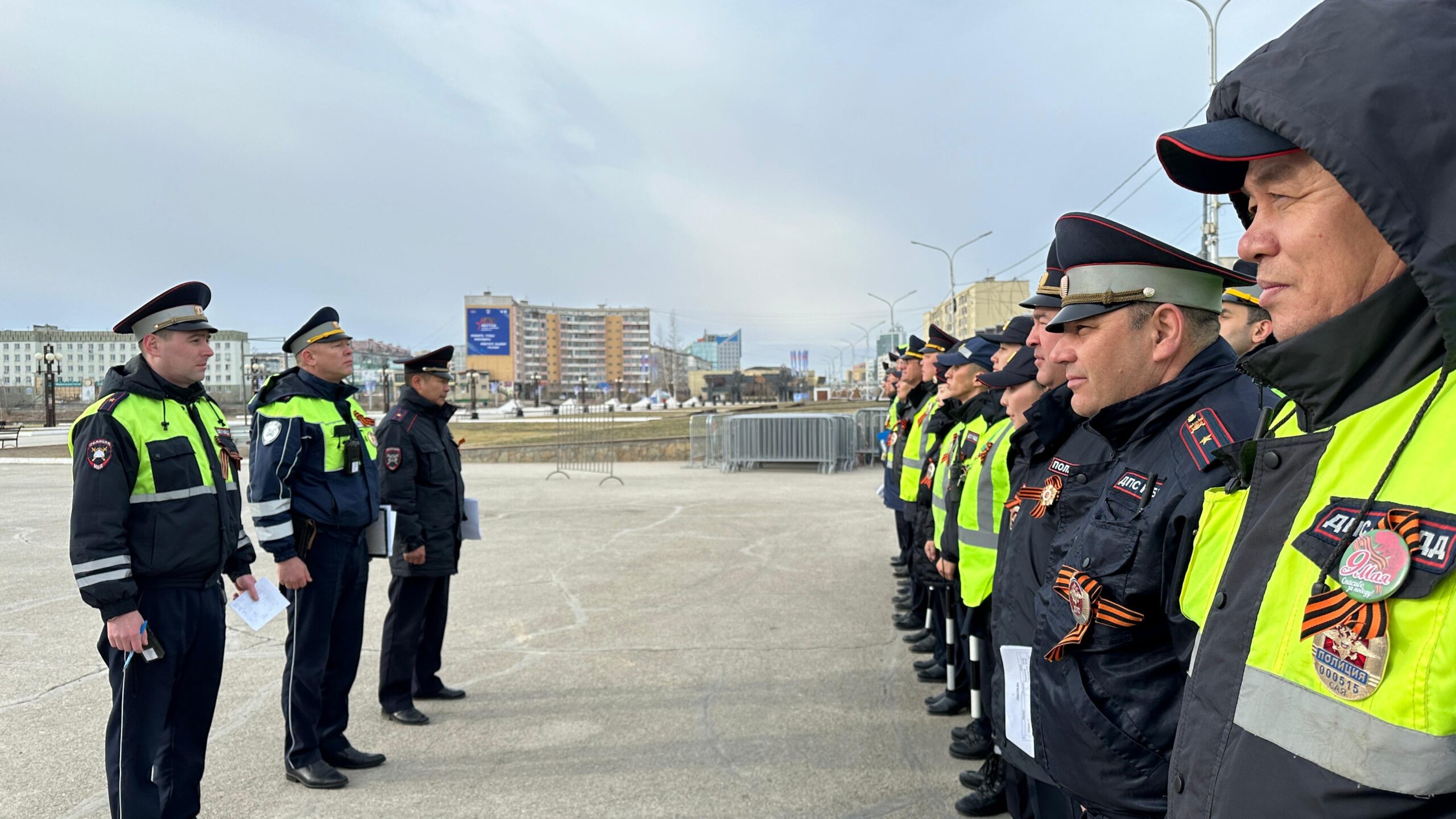 Госавтоинспекция поздравляет с днем Победы и призывает к  дисциплинированности