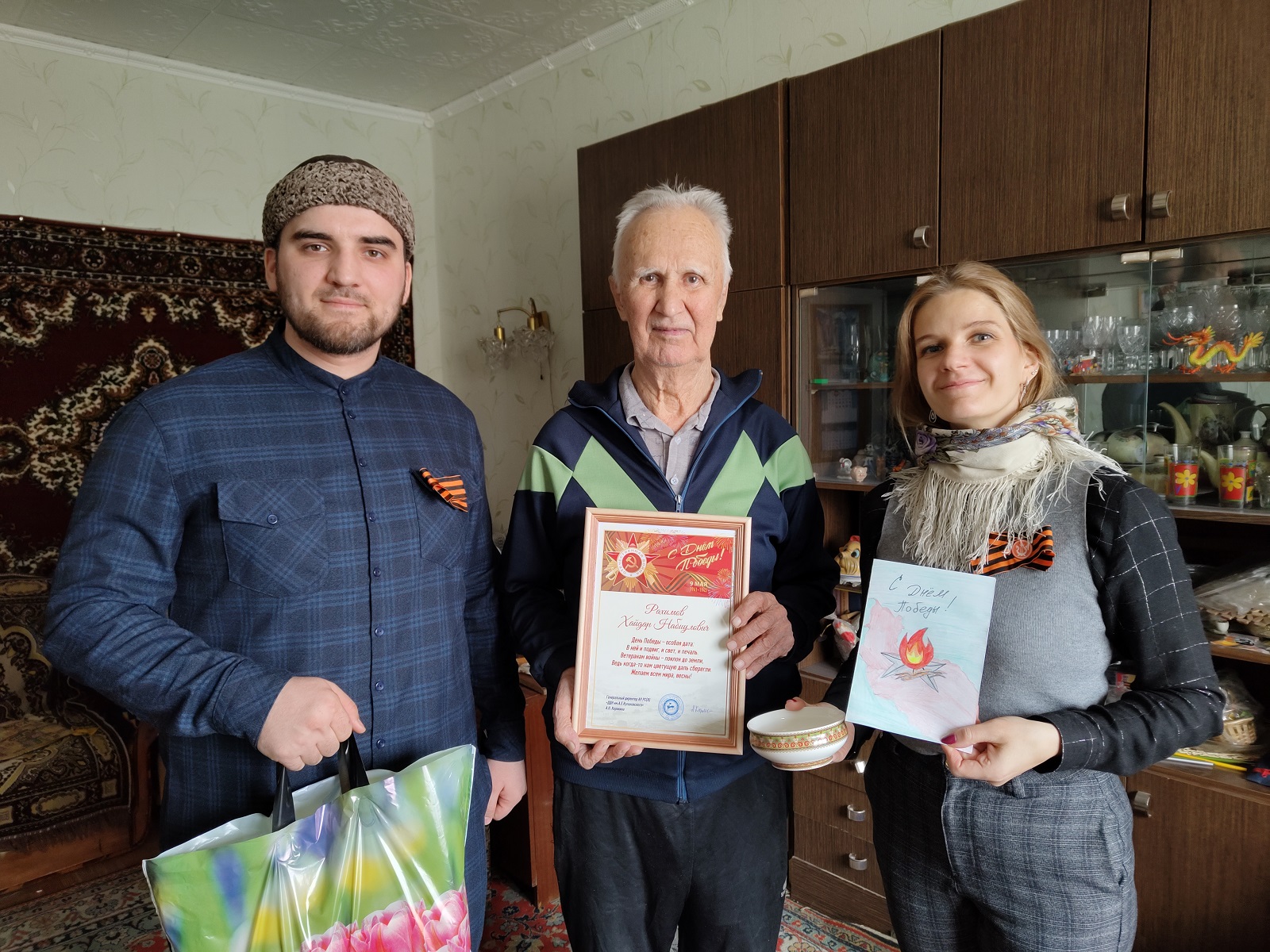 Акция «В гости к ветерану» проходит по всей России