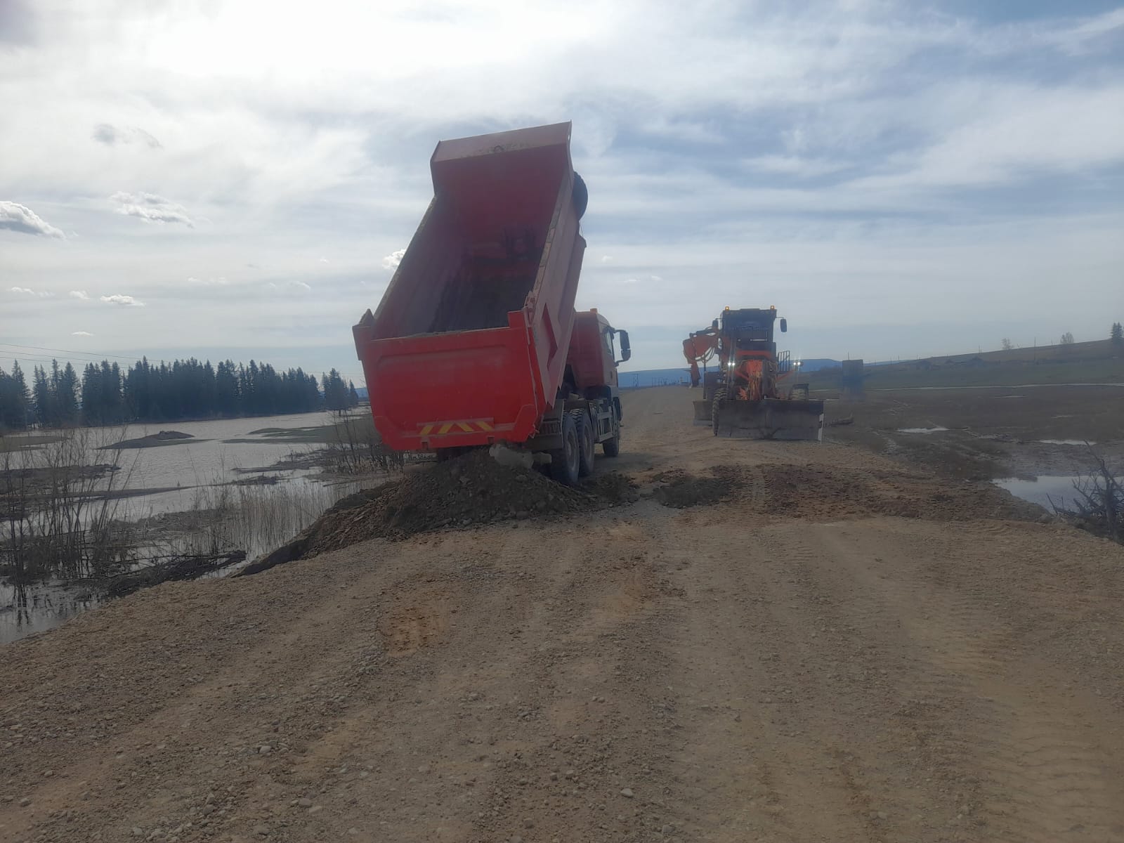 Возобновлено движение на участке автодороги «Умнас» в Олекминском районе