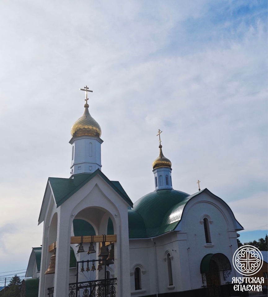 В Ленском районе освящен новый храм