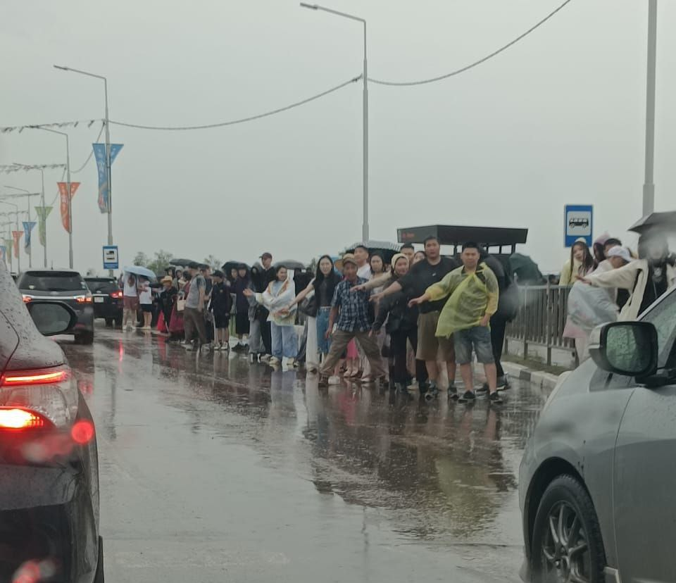 Платья в грязи, пробки до утра: чем запомнился Ысыах-2025