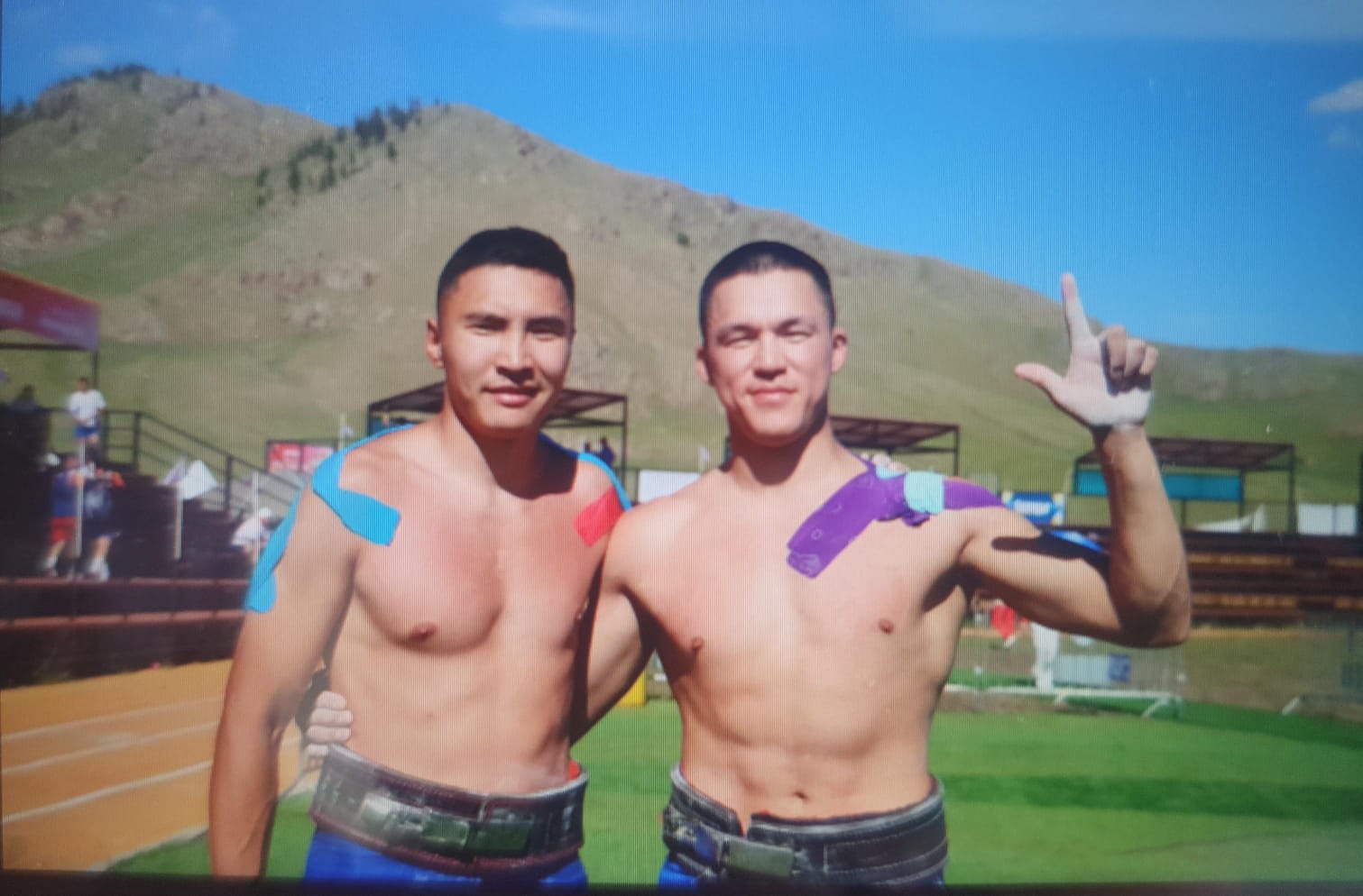 Чемпионат мира по мас-рестлингу: Первые впечатляющие результаты