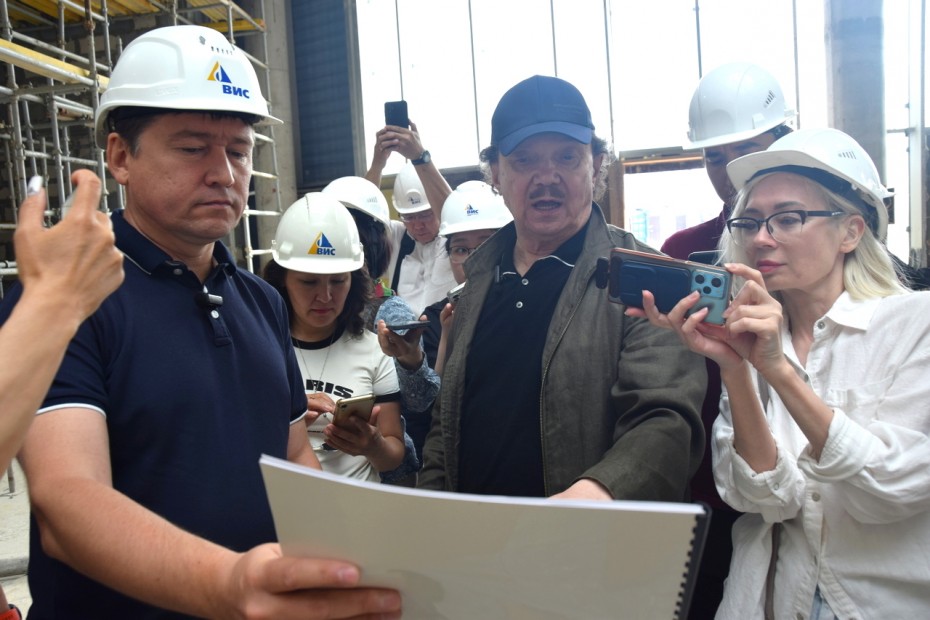 Ввод Арктического центра переносится: Причина?