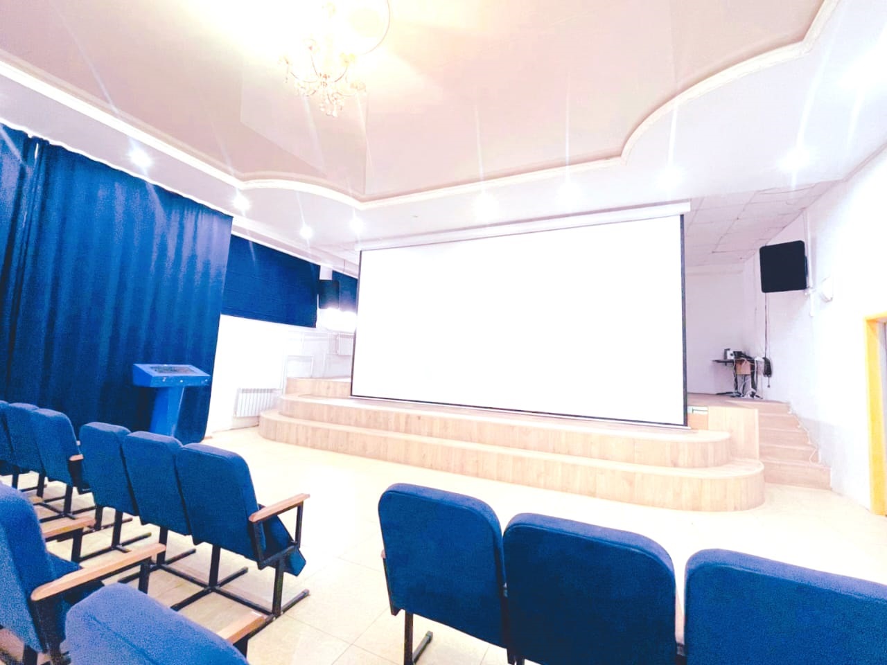 Первые школьные кинозалы «Экстра Синема» запускают в Якутии