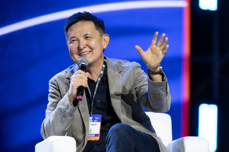 Арсен Томский поздравил себя с днем рождения