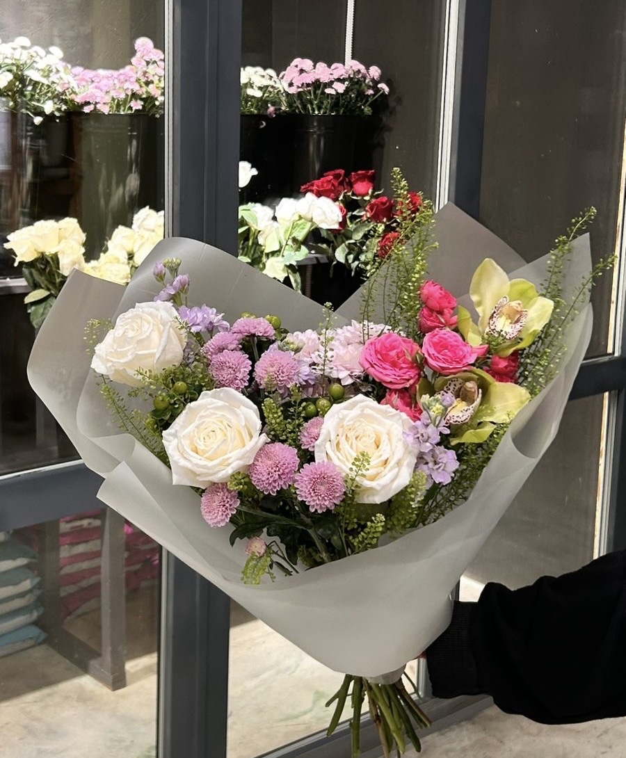 Сегодня день рождения депутата, доцента и поэтессы