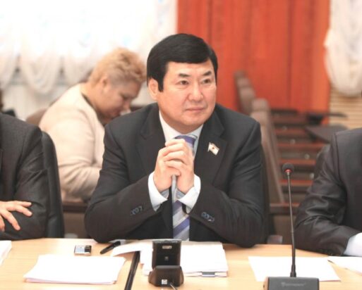 Сессия Ил Тумэн: Что решили депутаты по мандату подсудимого Филиппова