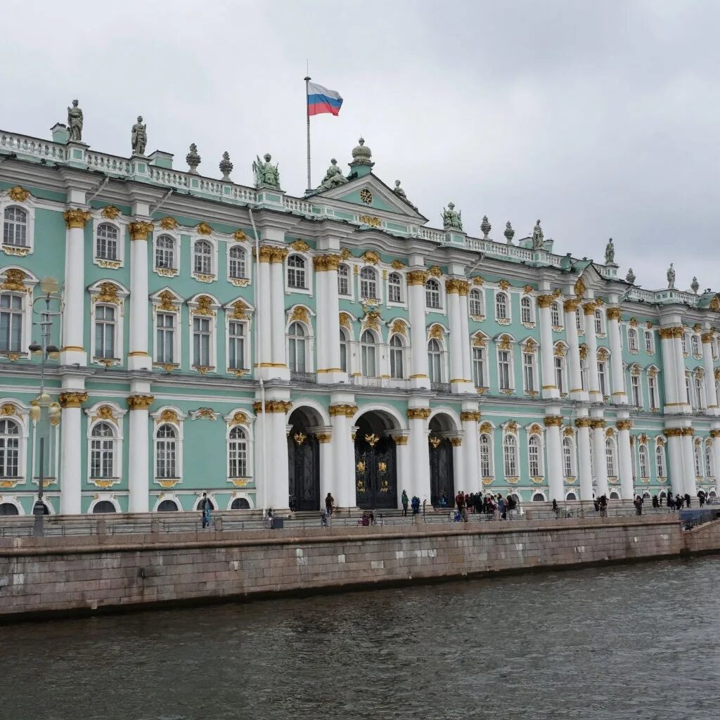 С декабря в Эрмитаж — по новому ценнику