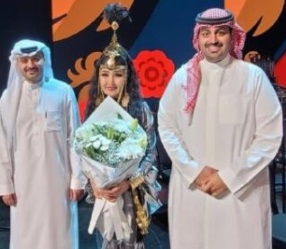 Якутская хомусистка Альбина Дягтерева покоряет Бахрейн и Оман