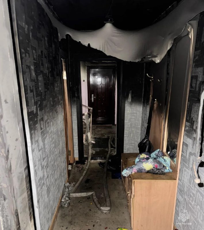 Пожар из-за новогодней ёлки в Магадане