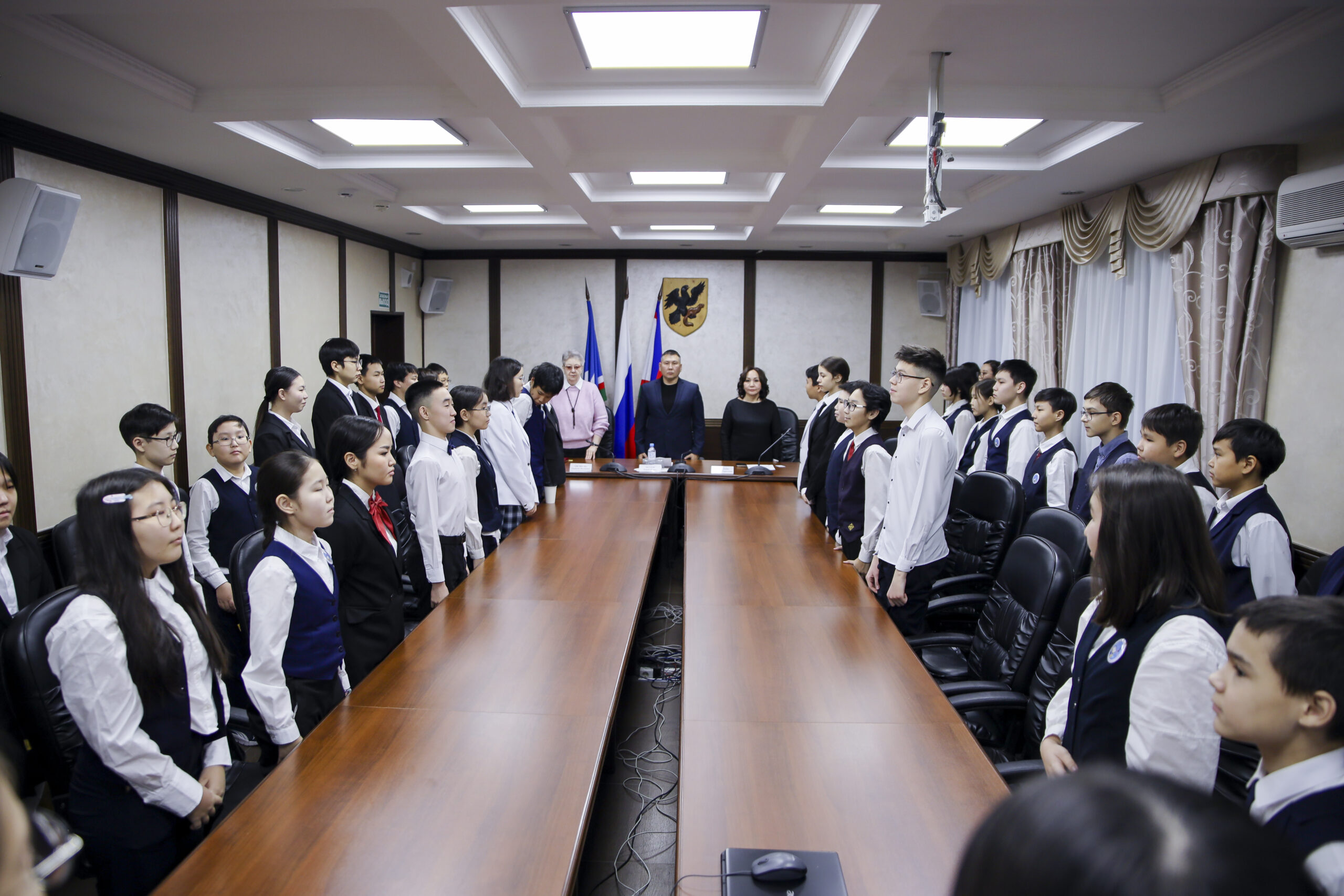 В Якутске в День Конституции России состоялось традиционное вручение паспортов