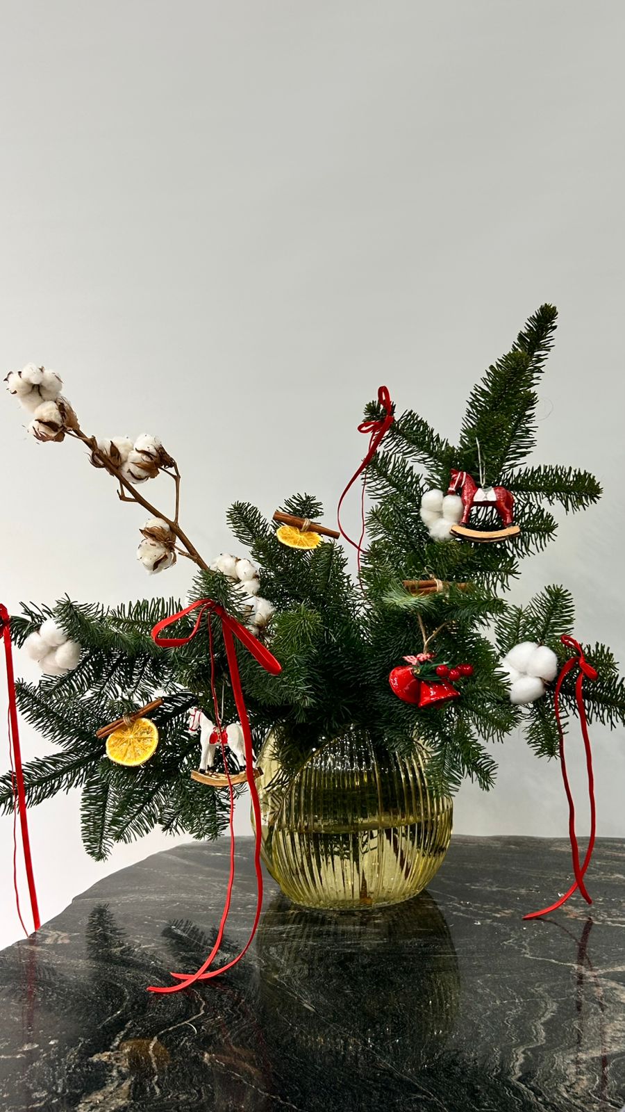 Сегодня день рождения замминистра, депутата, писателя и художницы