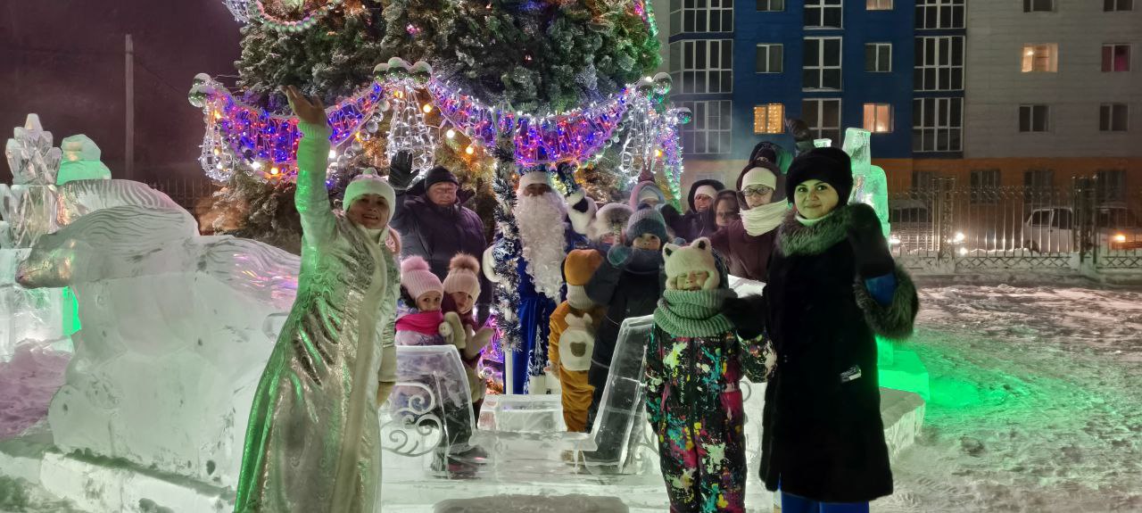 Сказочное открытие главной новогодней ёлки железнодорожников