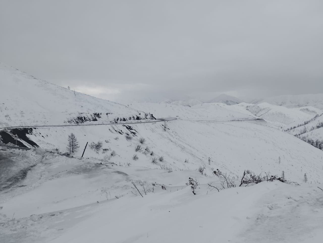 Загадка исчезновений в Булунском районе: найден ли водитель и пассажиры КАМАЗа?