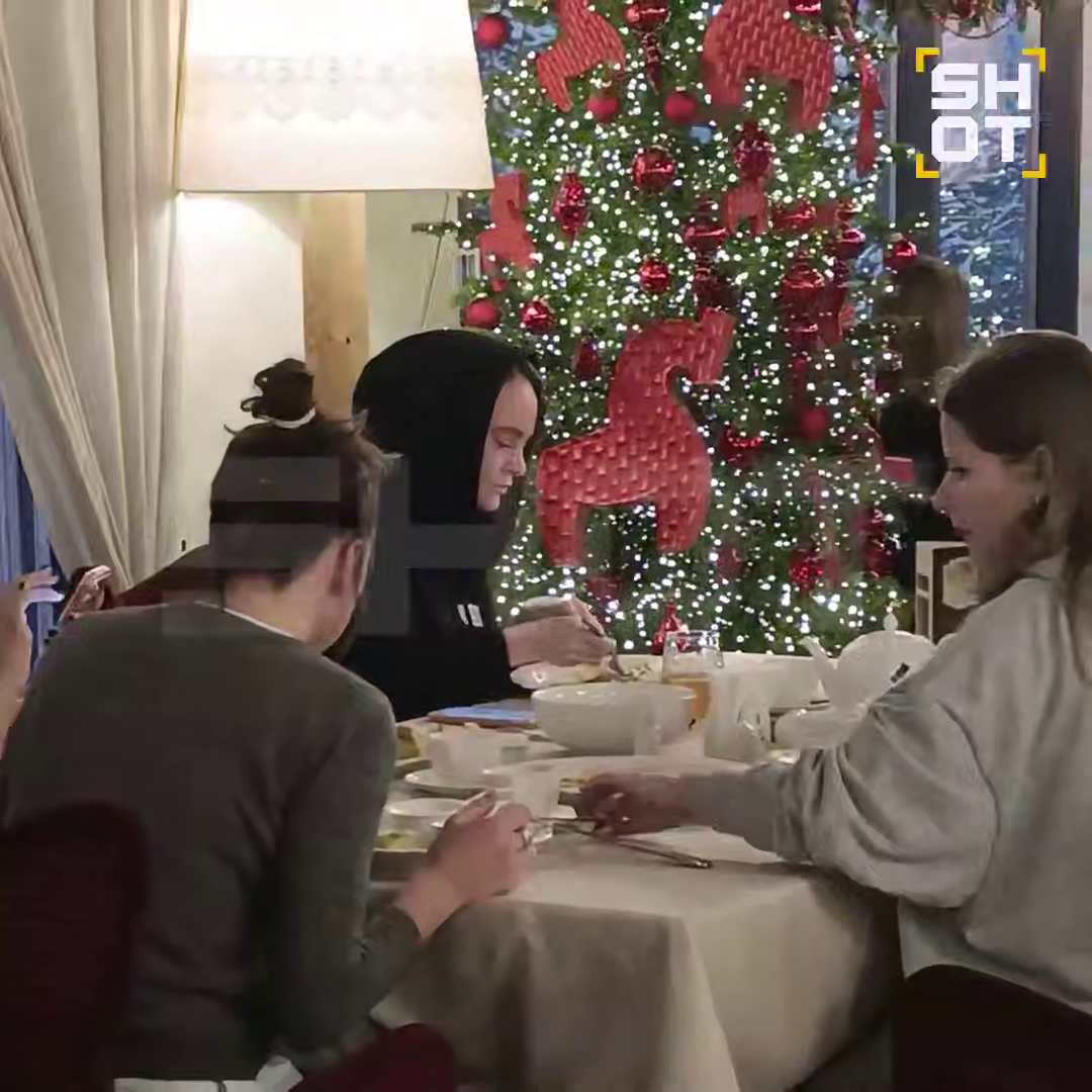 Скандал и праздник: как Аглая Тарасова отмечает Новый год после ареста?