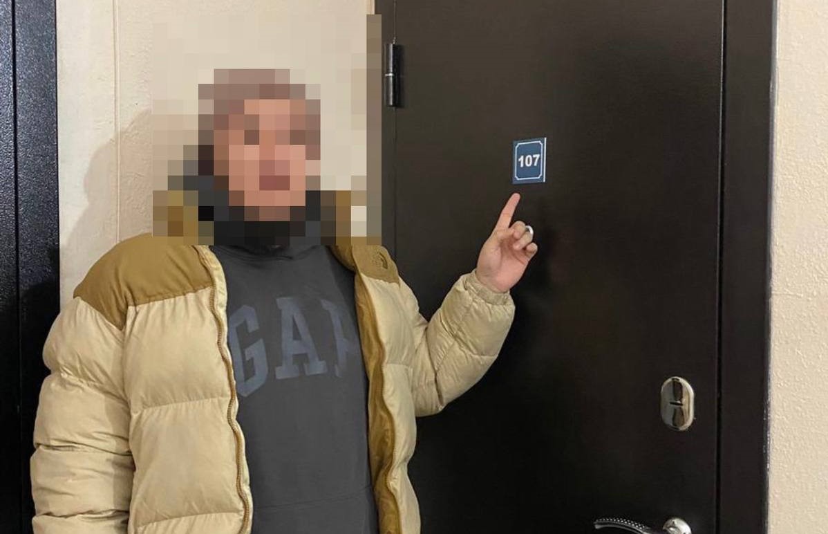 Обман на полмиллиона: Серийный мошенник предстанет перед судом