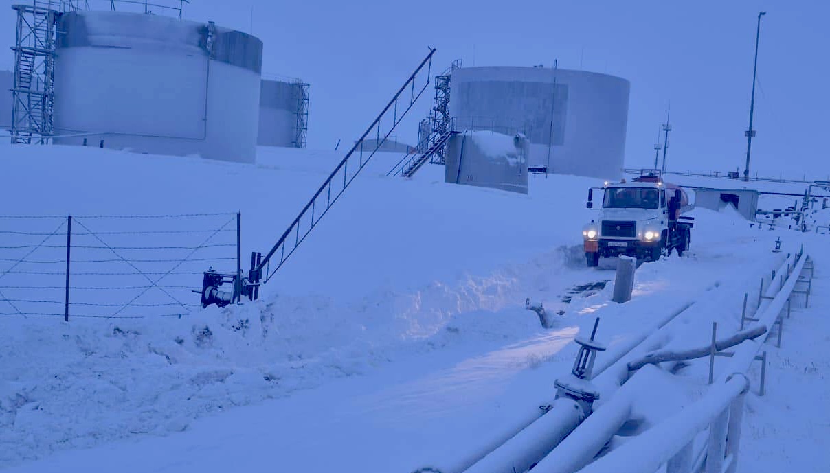 Оперативные меры по ликвидации последствий разлива топлива