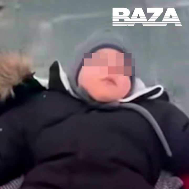 Необычная прогулка: отец снял, как прохожие реагируют на его сына