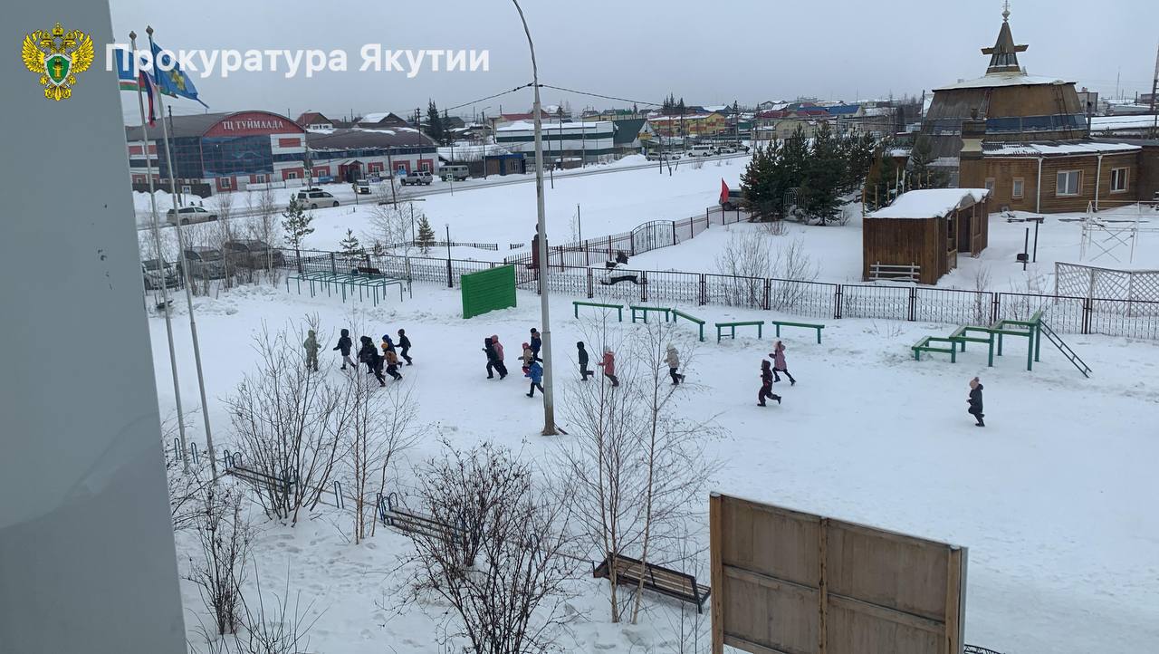 Ученик выиграл суд против школы