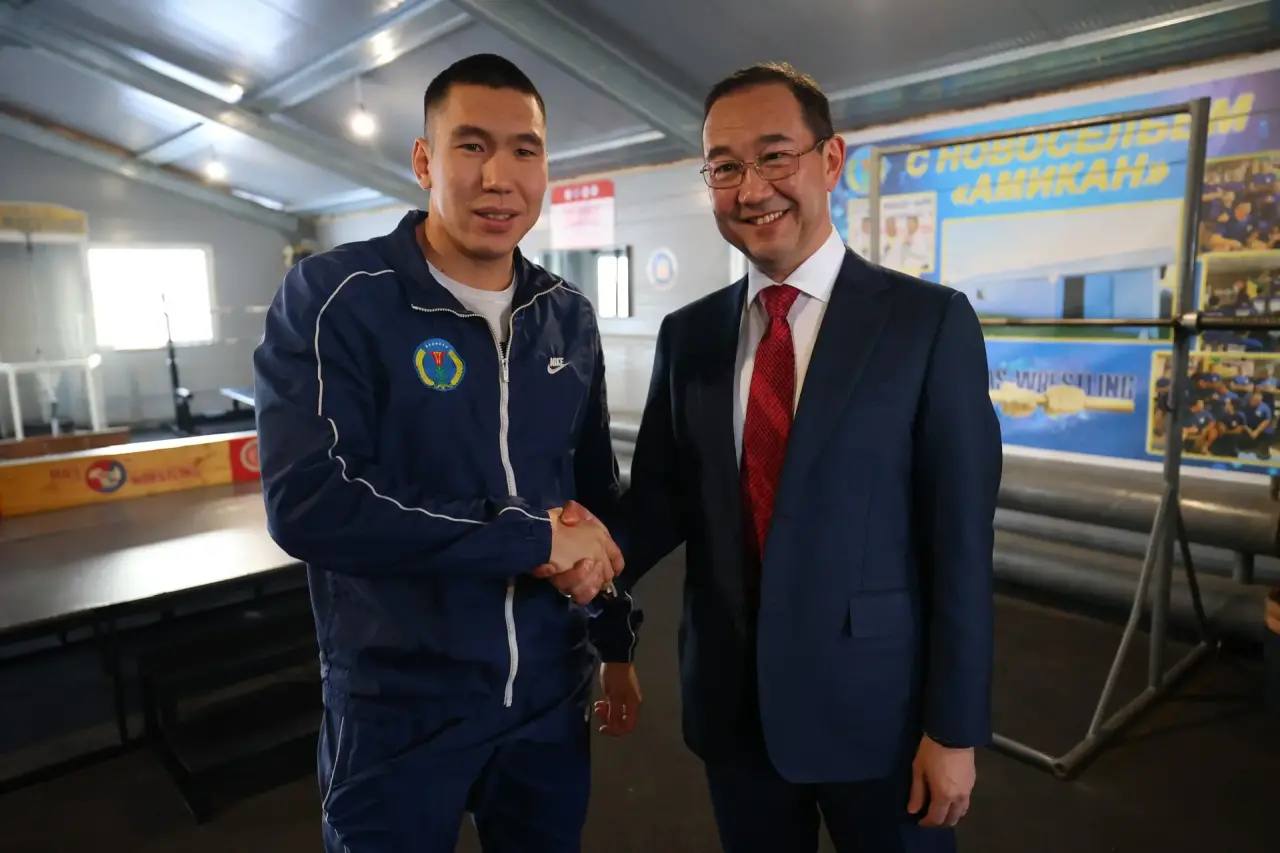 Айсен Николаев: Заехал в гости к знаменитым спортсменам