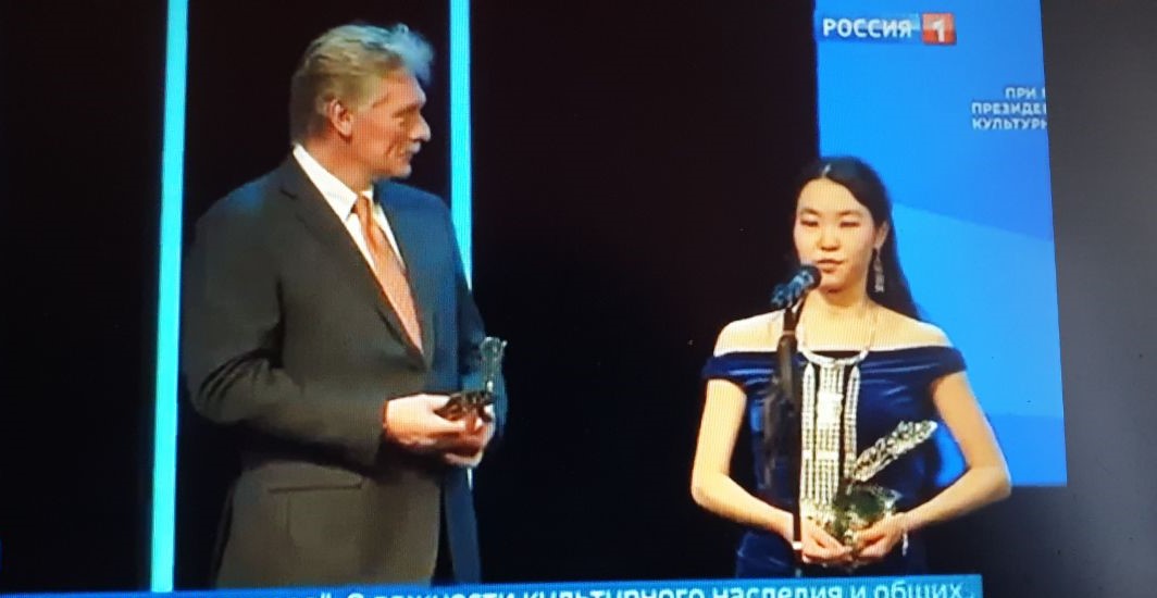 Медведев, Песков, Михалков… Среди них наша Анжелика