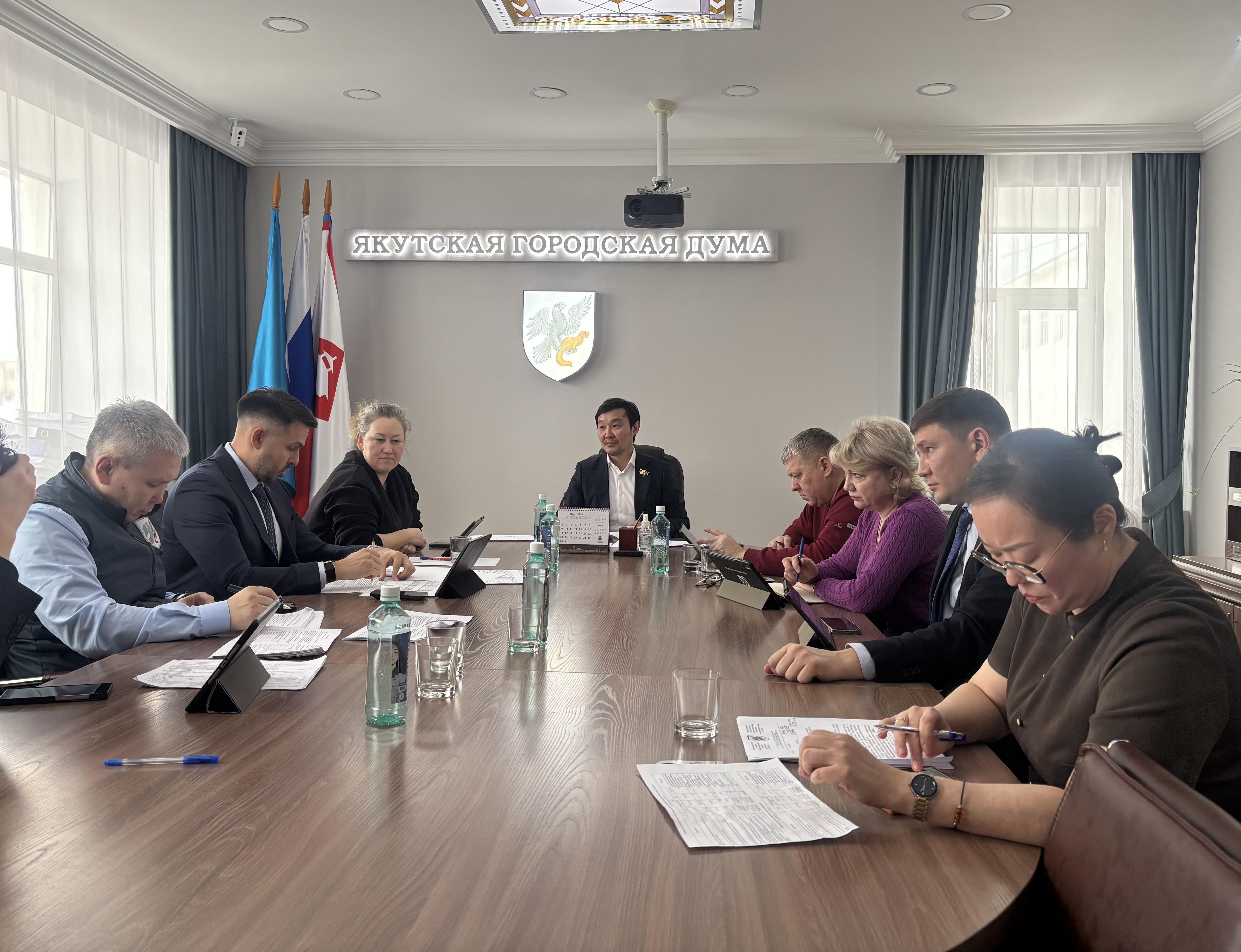 Земля, дворы и жильё: в гордуме отчитались о работе за 2025 год