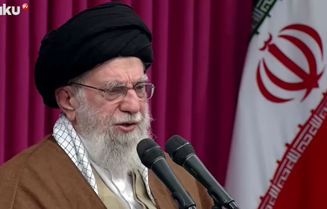 Трамп объявил о смерти, Иран молчит: что известно о состоянии 86-летнего лидера