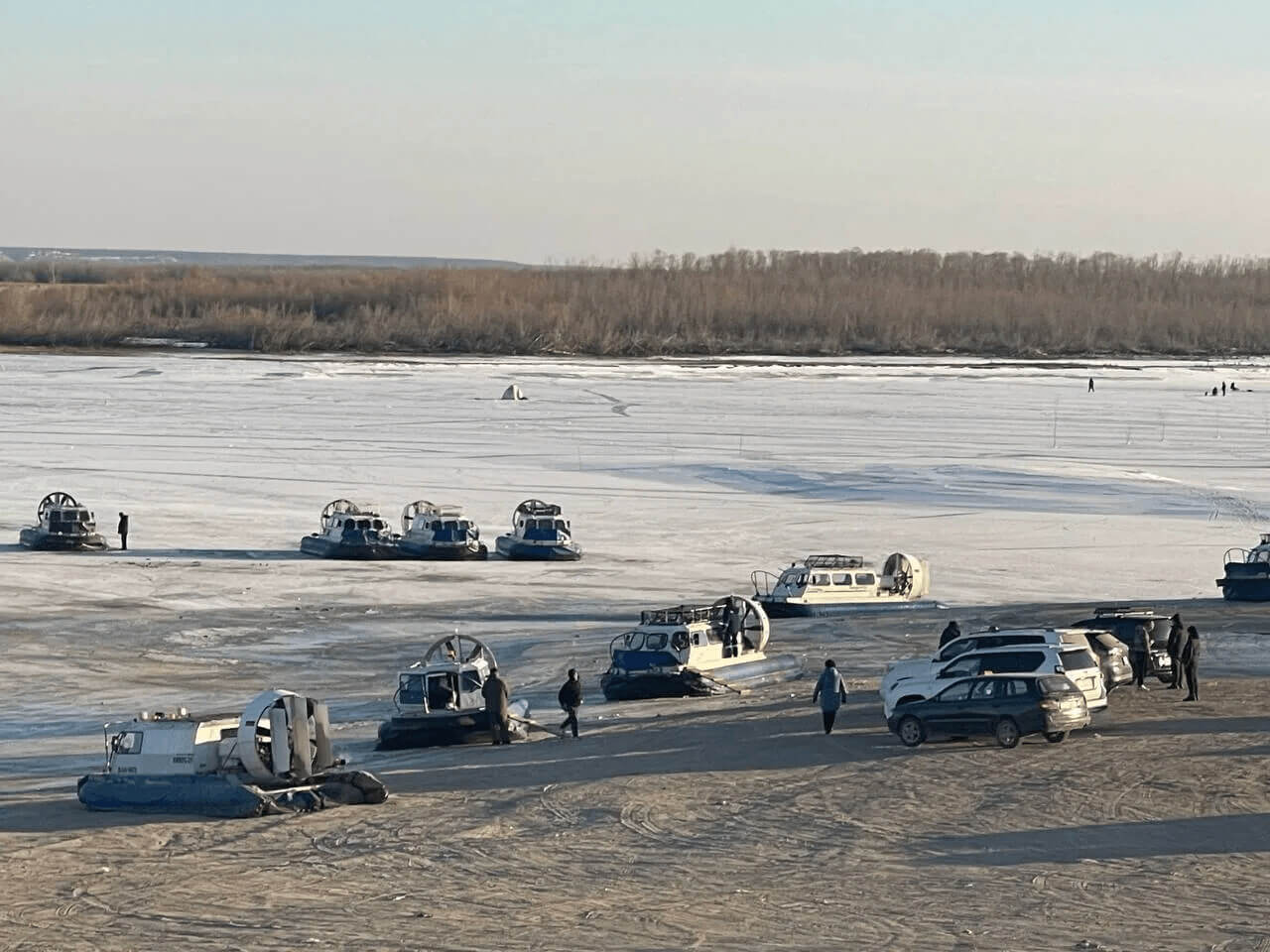 Где и когда пустят воздушные подушки через Лену