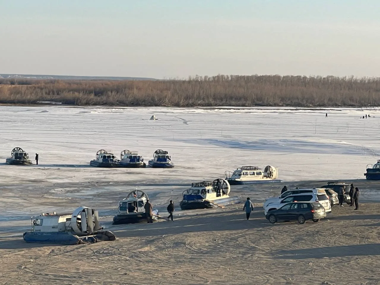 Где и когда пустят воздушные подушки через Лену