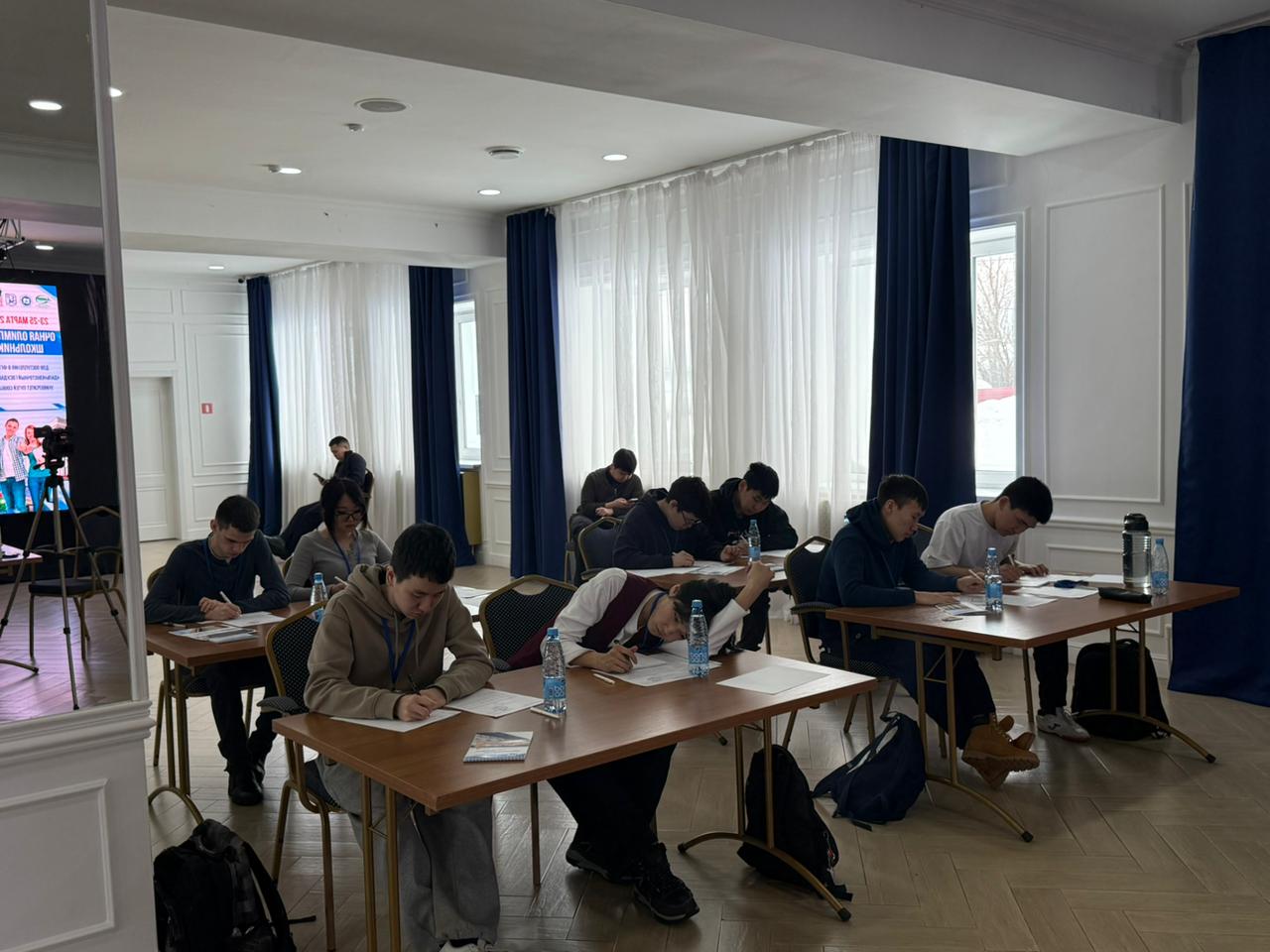 Лучшие поедут учиться: В Алдане выбирают будущих железнодорожников