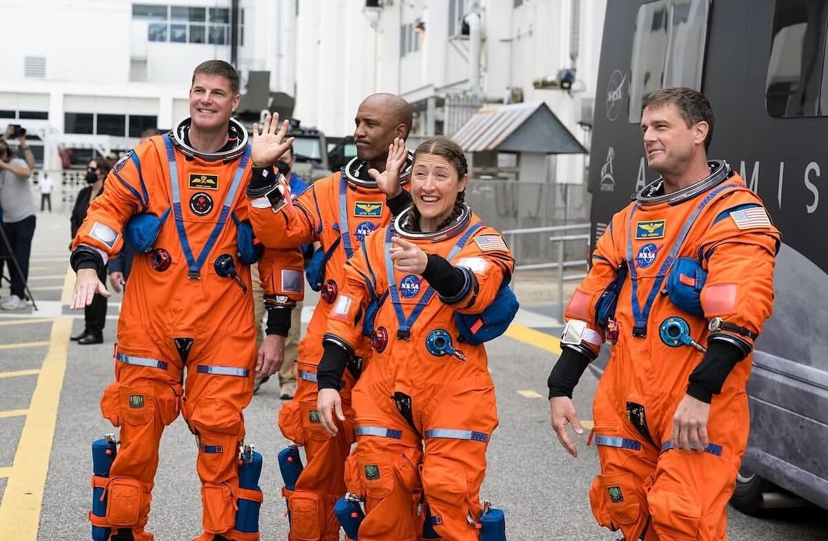 NASA возобновило пилотируемые полёты к Луне спустя 50 лет