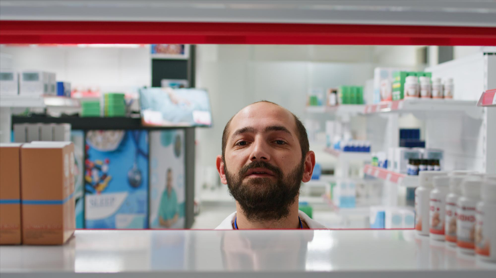 Мартовский ажиотаж: Со складов ушло почти всё