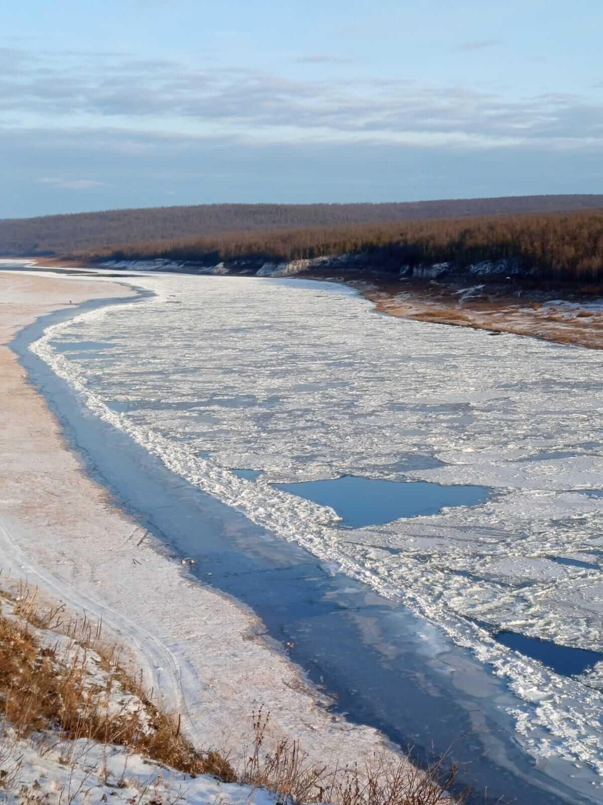 Красивая весна, но пока очень холодная: -33°